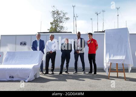 (L bis R): Giovanni Uboldi (ITA) IGP Decaux Commercial and Marketing Director; Chase Carey (USA), Vorsitzender der Formel-1-Gruppe; Jean Todt (FRA), FIA-Präsident; Didier Drogba (CIV), ehemaliger Fußballspieler; Charles Leclerc (MON) Ferrari, bei einer FIA-Kampagne zur Straßenverkehrssicherheit. Großer Preis von Italien, Samstag, 7. September 2019. Monza Italien. Stockfoto