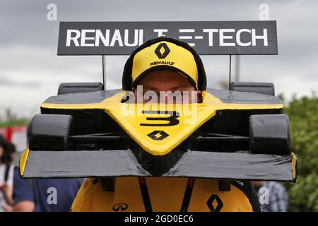 Atmosphäre auf der Rennstrecke - Fan des Renault F1 Teams. Großer Preis von Japan, Freitag, 11. Oktober 2019. Suzuka, Japan. Stockfoto