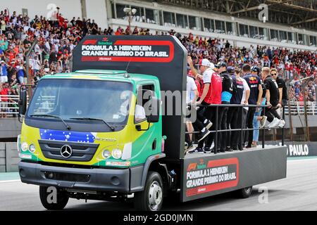 Die Fahrer Parade. Großer Preis von Brasilien, Sonntag, 17. November 2019. Sao Paulo, Brasilien. Stockfoto