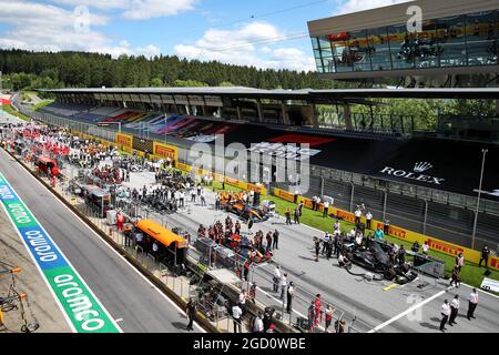 Das Startfeld vor dem Start des Rennens. Steiermark Grand Prix, Sonntag 12. Juli 2020. Spielberg, Österreich. Stockfoto