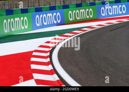 Atmosphäre im Schaltkreis – Details zur Bordsteinkante. Großer Preis von Ungarn, Donnerstag, 16. Juli 2020. Budapest, Ungarn. Stockfoto