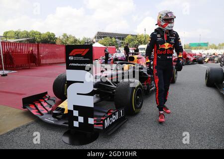 Der zweitplatzierte Max Verstappen (NLD) Red Bull Racing im Parc Ferme. Großer Preis von Spanien, Sonntag, 16. August 2020. Barcelona, Spanien. FIA Pool-Bild nur zur redaktionellen Verwendung Stockfoto