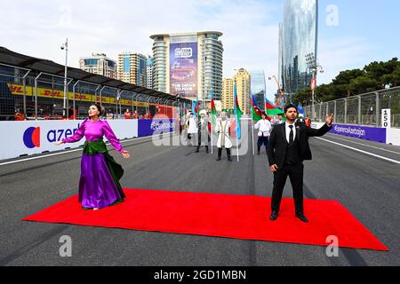 Grid-Atmosphäre. Großer Preis von Aserbaidschan, Sonntag, 6. Juni 2021. Baku City Circuit, Aserbaidschan. FIA Pool-Bild nur zur redaktionellen Verwendung Stockfoto