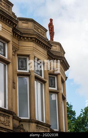 Die Antony Gormley Skulptur in Dewsbury im August 2021 Stockfoto