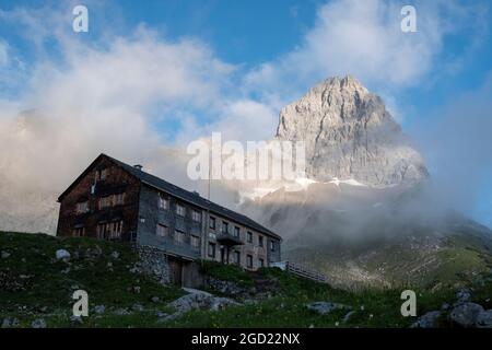 Geographie / Reisen, Österreich, Lamsenhütte, Karwendel (Berg-)Berge, ZUSÄTZLICHE-RIGHTS-CLEARANCE-INFO-NOT-AVAILABLE Stockfoto