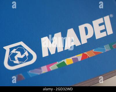 MAILAND, ITALIEN - CA. AUGUST 2021: Mapei-Schild Stockfoto