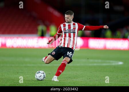 Sheffield, Großbritannien. August 2021. Oliver Norwood #16 von Sheffield United in Sheffield, Vereinigtes Königreich am 8/10/2021. (Foto von Ben Early/News Images/Sipa USA) Quelle: SIPA USA/Alamy Live News Stockfoto
