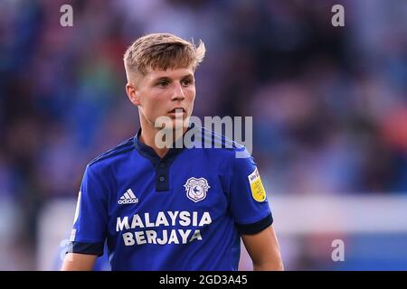 Cardiff, Großbritannien. August 2021. Thomas Davies #40 von Cardiff City während des Spiels in Cardiff, Vereinigtes Königreich am 8/10/2021. (Foto von Mike Jones/News Images/Sipa USA) Quelle: SIPA USA/Alamy Live News Stockfoto