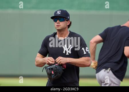 9 2021. August: Der New Yorker Versorgungsfeldspieler Tyler Wade (14) während des Batting-Trainings vor dem Spiel mit den New York Yankees und Kansas City Royals, das im Kauffman Stadium in Kansas City Mo. David Seelig/Cal Sport Medi stattfand Stockfoto