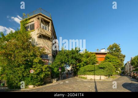 FRANKREICH, PARIS (75019), QUARTIER DES BUTTES CHAUMONT, RUE GEORGES LARDENNOIS ET REMY DE GOURMONT, BUTTE BERGEYRE Stockfoto