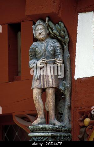 FRANKREICH, ILLE ET VILAINE (35), RENNES, SKULPTUREN AN DEN FASSADEN IM ALTEN VIERTEL, BRETAGNE Stockfoto