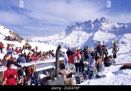 FRANKREICH, HAUTE-SAVOIE (74) CHABLAIS LAND ZWISCHEN FRANKREICH UND DER SCHWEIZ, SKIGEBIET LES PORTES DU SOLEIL, SKIGEBIET MORZINE-AVORIAZ, SOUP ON THE S Stockfoto