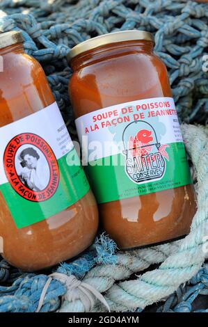 FRANKREICH, CALVADOS (14) NORMANDIE, TROUVILLE, FISCHGESCHÄFT DOMINIQUE PILLET, FISCHSUPPE VON JEANNETTE Stockfoto