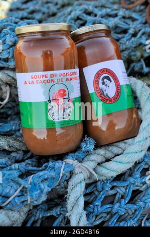 FRANKREICH, CALVADOS (14) NORMANDIE, TROUVILLE, FISCHGESCHÄFT DOMINIQUE PILLET, FISCHSUPPE VON JEANNETTE Stockfoto