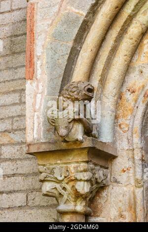 Wasserspeier an einer Kirche Stockfoto