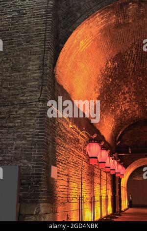 Tunnel unter dem Südtor der Zhenglou Tower-Stadtmauer. Provinz Xi'an-Shaanxi-China-1531 Stockfoto