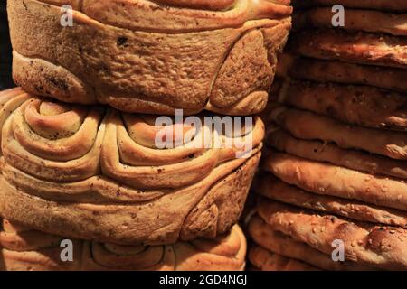 Zerlegen Sie Brote und Stücke nang-Naan-Brot. Muslim Quarter-Xi'an-China-1542 Stockfoto