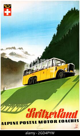 Schweiz Alpine Postmotorcoaches von Bernhard Reber (1910-1992). Restauriertes Vintage-Poster, das 1936 in der Schweiz veröffentlicht wurde. Stockfoto