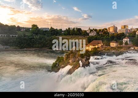 Geographie / Reisen, Schweiz, Schaffhausen, Neuhausen, Rheinfälle, ADDITIONAL-RIGHTS-CLEARANCE-INFO-NOT-AVAILABLE Stockfoto