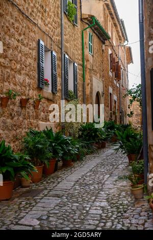 Geographie / Reisen, Spanien, Balearen, Mallorca, Mallorca, Fornalutx, strait Lane in Fornalutx, ADDITIONAL-RIGHTS-CLEARANCE-INFO-NOT-AVAILABLE Stockfoto