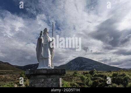 Die Trommeln von Clew Bay und die Pilger und Touristen von Croagh Patrick Stockfoto