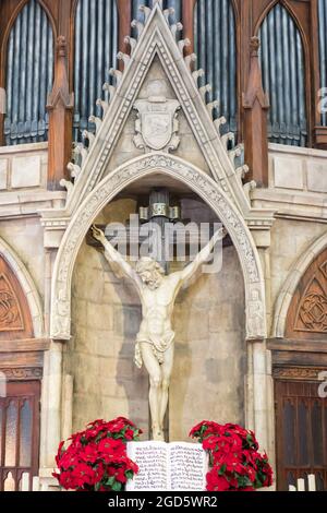 Da Nang, Vietnam - 22. Mai 2018: Kirche auf dem Bana-Hügel in Vietnam Stockfoto