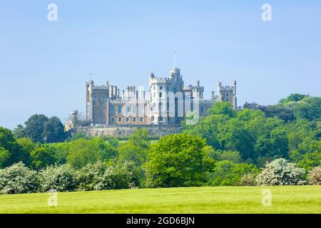 Blick auf Belvoir Castle von der anderen Seite des Vals of Belvoir Grantham Leicestershire England GB Europa Stockfoto