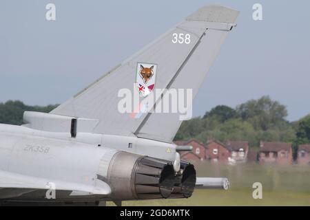Der Schwanz eines 12 qm Typhoons FGR4 bei RAF Coningsby. Stockfoto