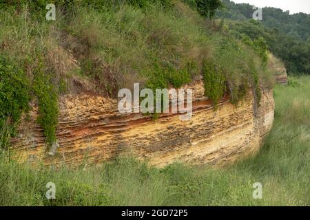 Am 119 2021. Juli besuchen Menschen Kefken Pink Rocks im Bezirk Kandira in Kocaeli, Türkei. Stockfoto