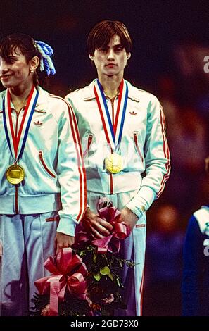 Nadia Comaneci (ROM) bei den Olympischen Sommerspielen 1976 in Montreal, Kanada Stockfoto