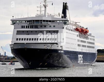 AJAXNETPHOTO. AUGUST 2021. NORTH SHIELDS, ENGLAND. - NACH AUSSEN - DIE DFDS NORDSEEBRY KING SEAWAYS NACH AUSSEN VOM FLUSS TYNE. FOTO:TONY HOLLAND/AJAX REF:DTH212807 39080 Stockfoto