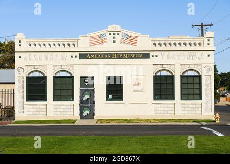 Toppenish, WA, USA - 09. August 2021 - das American Hop Museum ist ein historisches Gebäude in der Yakima Valley City of Toppenish in der Central Washington Street Stockfoto