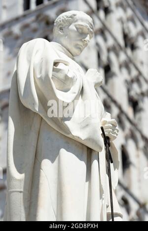 Nahaufnahme der Statue von Francesco Burlamacchi auf der Piazza San Michele - St. Michael's Square in Lucca, Toskana, Italien Stockfoto