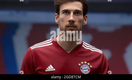 München Deutschland, 10.8.2021, Fußball: Leon Goretzka, FC Bayern München im Heimtrikot der Saison 2021/22 Stockfoto