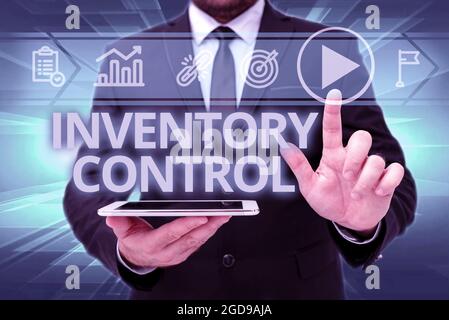 Handschriftentext Inventory Control. Wort für die Regulierung und Maximierung Ihrer Unternehmen s ist Inventar man in Office Uniform Standing Pressen Virtual Stockfoto