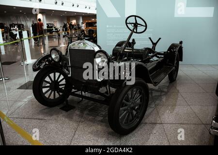 4. Juni 2019, Moskau, Russland: Chassis des amerikanischen Autos Ford Model T 1908-1927. Klassische Retro-Autos der 1920er Jahre. Stockfoto