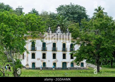 Candeias, Bahia, Brasilien - 11. Oktober 2015: Museu do Recôncavo Wanderley Pinho. Es arbeitet in einem großen Haus, das im Jahr 1760 gebaut wurde. Stockfoto