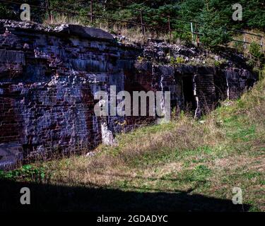 Zerfallen militärische Struktur in Fort ives Stockfoto