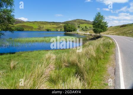 Wunderschönes Loch Tarff, B862, in der Nähe von Fort Augustus, auf der geheimen Südseite von loch Ness, Tourist, Wandern, Besucher, Wandern, Ruhig, unentdecktes, südliches, Loc Stockfoto