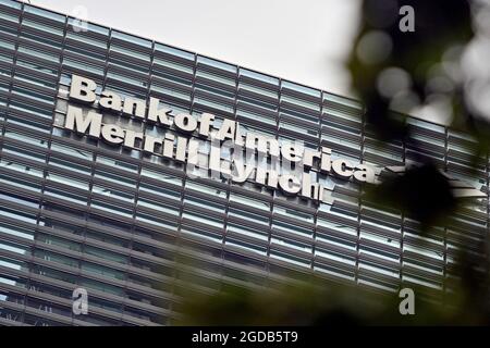 Tokio, Japan. August 2021. Bank of America Merrill Lynch, Außenaufnahme. Kredit: dpa/Alamy Live Nachrichten Stockfoto