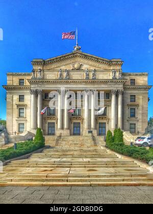 Historisches Essex County Court House im Dreieck von MLK, Jr. Blvd. Und Springfield Avenue und Market Street in der Innenstadt von Newark, NJ, USA Stockfoto