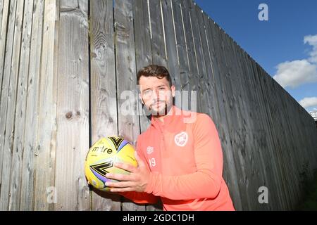 Montag, 15. August 2021 Oriam Sports Centre Edinburgh, Schottland, Vereinigtes Königreich 10. Aug-21 Hearts Craig Halkett Pressekonferenz für Sonntage Premier Sports Cup Spiel gegen Celtic . Kredit: eric mccowat/Alamy Live Nachrichten Stockfoto