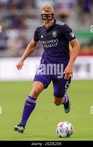 Orlando, Florida, USA. 12. August 2021: Robin JANSSON (6), Verteidiger von Orlando City, spielt während des Fußballspiels 2021 Leagues Cup Orlando City gegen Santos Laguna am 12. August 2021 im Exploria Stadium in Orlando, FL. (Bild: © Cory Knowlton/ZUMA Press Wire) Bild: ZUMA Press, Inc./Alamy Live News Stockfoto