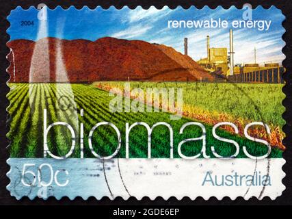 AUSTRALIEN - UM 2004: Eine in Australien gedruckte Marke zeigt Biomasse, Erneuerbare Energien, um 2004 Stockfoto