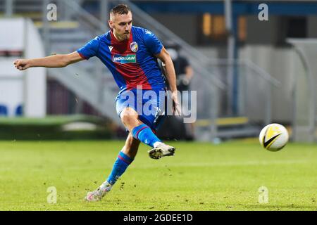 Pilsen, Tschechische Republik. August 2021. Tomas Chory (Pilsen) im Einsatz beim Rückspiel der 3. Qualifikationsrunde der European Football Conference League Viktoria Pilsen gegen die Neuen Heiligen (TNS) in Pilsen, Tschechische Republik, 12. August 202. Kredit: Miroslav Chaloupka/CTK Foto/Alamy Live Nachrichten Stockfoto