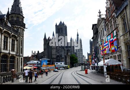 Schöne alte Gebäude im historischen Zentrum von Gent, Belgien. Stockfoto