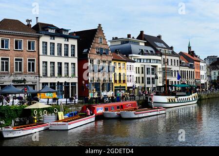 Schöne alte Gebäude in Gent, Belgien. Stockfoto