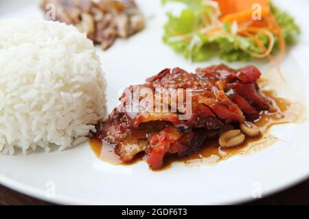 Chinesisches Essen gegrilltes Schweinefleisch mit Reis Stockfoto