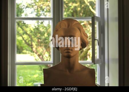 Żelazowa WOLA - AUGUST 28: Büste von Frederic Chopin in seinem Geburtshaus Little-Manor, das in ein Museum in Polen umgewandelt wurde.Polen Stockfoto