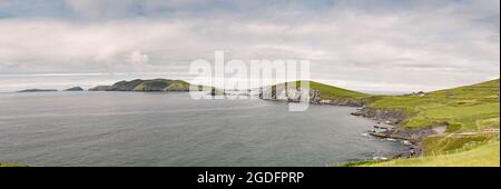 Ballyferriter , auf der Halbinsel Dingle und in Richtung der drei Schwestern (Münster, Südwestirland) Stockfoto